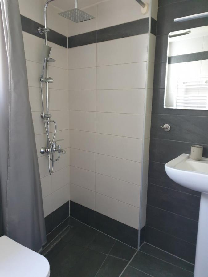 A Pleasent Small -Studio Close To The Port Of Vólos Extérieur photo